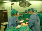 亞東醫院完成國內首例小腸移植;末期短腸症患者獲得一線生機(相關圖片)