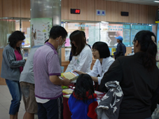 藥劑部再度獲頒2011年國家品質標章(相關圖片)