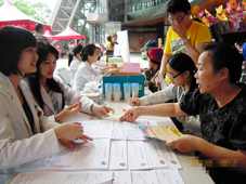 亞東『健康列車』(相關圖片)