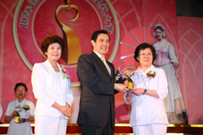 5月盛會國際護師節   『本院護理優秀團隊接受表揚』(相關圖片)