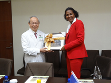 勒比海友邦貝里斯總理夫人芭珞女士蒞臨本院參訪(相關圖片)