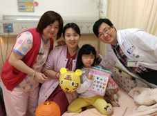 亞東醫院兒童友善醫療服務  與孩子同在，讓我們彎下腰，傾聽他、照顧他…(相關圖片)