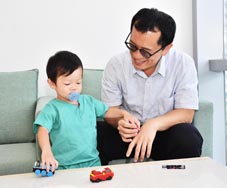  鐵漢柔情的爸爸給人的感覺就是超人、大樹、靠山(相關圖片)