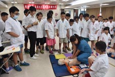 大醫院小醫師   小小華佗營(相關圖片)