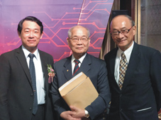 獲獎榮耀肯定  遠東有庠教授獎(相關圖片)