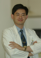 「膝」福音  引進機器人置換關節重建術(相關圖片)