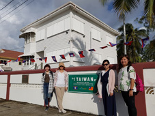 得到國際醫療衛生促進協會的肯定，榮獲「第三屆國際醫療典範獎」(相關圖片)