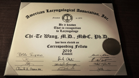 華人第一位獲得美國喉科醫學會通訊會員代表(相關圖片)