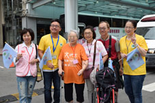 友你真好 亞東醫院陪失智病友健走(相關圖片)