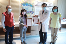 台灣『直艙』醫院  亞東醫院『三重加強版集中檢疫所』(相關圖片)