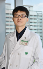 急診醫學部、重症醫學部、一般外科合聘   何正中醫師(相關圖片)