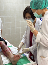 萬夫一力  天下無敵  亞東醫院困難傷口照護中心(相關圖片)