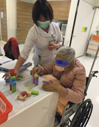 溝通、陪伴  提供失智症家屬照護資訊(相關圖片)