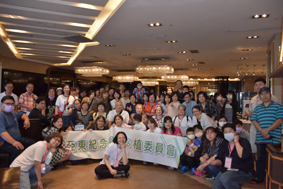 那日 陽光下 擁抱生命 展現力量(相關圖片)