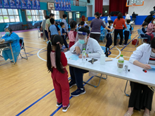 亞東疫苗隊前進校園  提升群體免疫力(相關圖片)