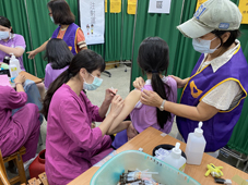 亞東疫苗隊前進校園  提升群體免疫力(相關圖片)