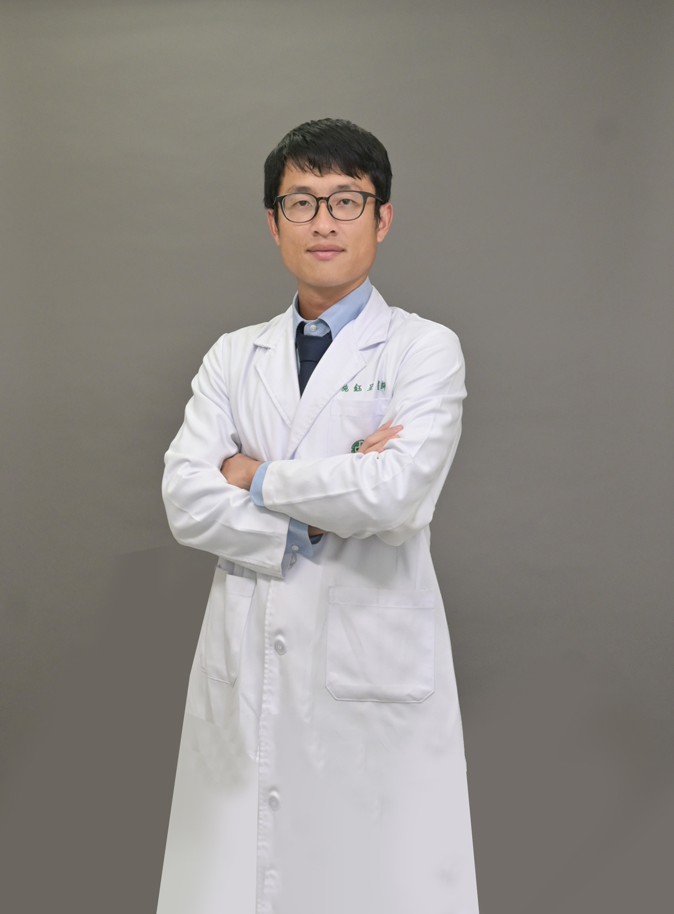蕭聿謙    　醫師