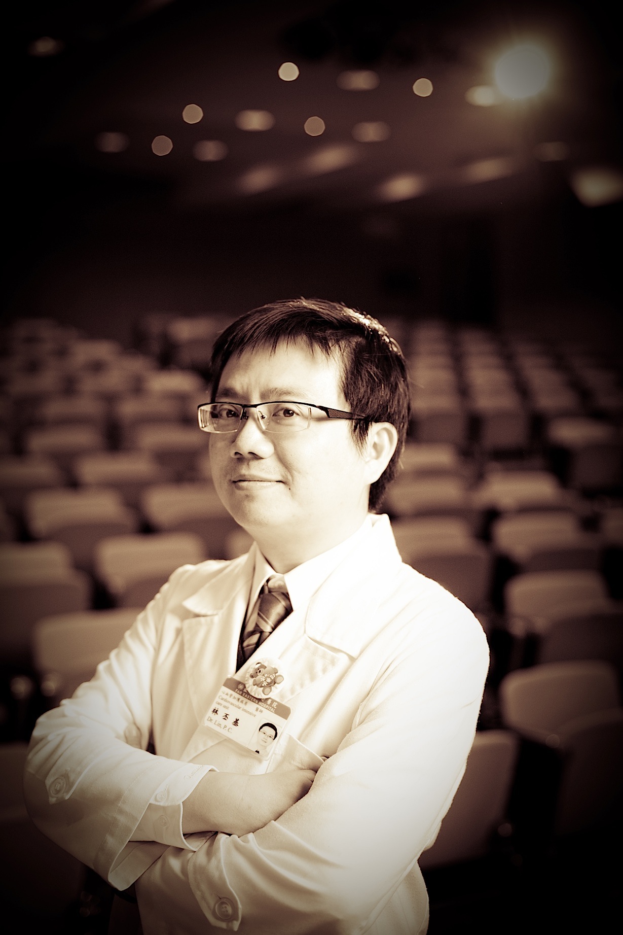 林丕基    　醫師