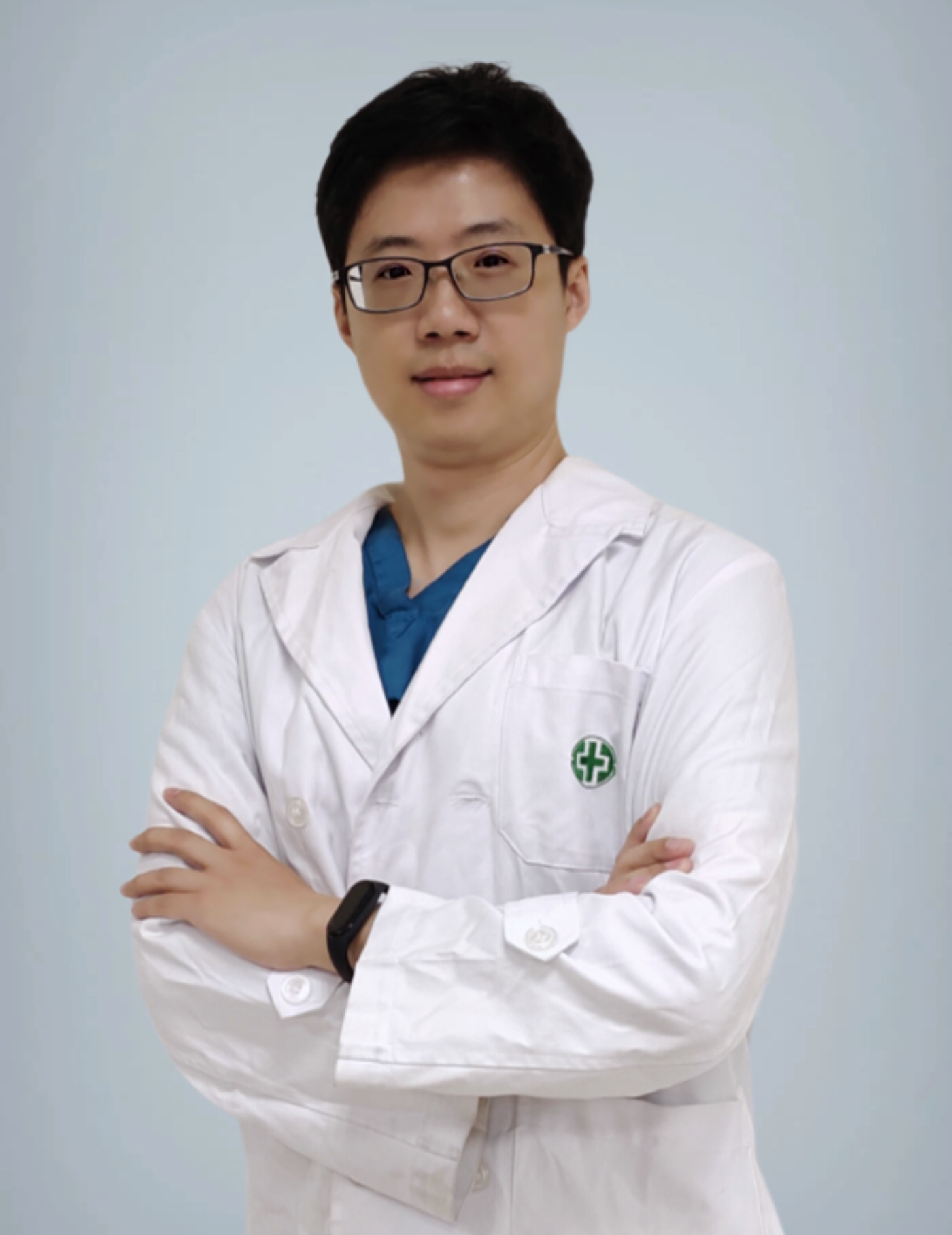 黃俊諺    　醫師